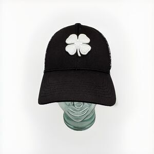 Black Clover Hat Cap Fitted Mens Small/Medium Black Camo Mesh Trucker Live Lucky